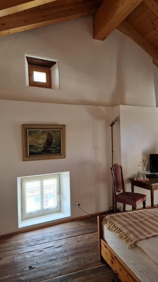Weisses Kreuz - Crusch Alva Bed & Breakfast Samedan Bagian luar foto