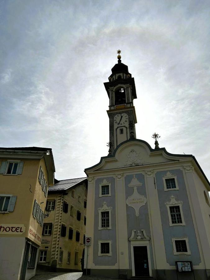 Weisses Kreuz - Crusch Alva Bed & Breakfast Samedan Bagian luar foto