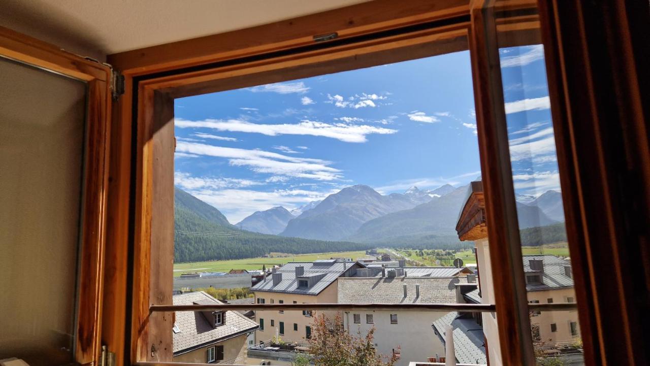 Weisses Kreuz - Crusch Alva Bed & Breakfast Samedan Bagian luar foto